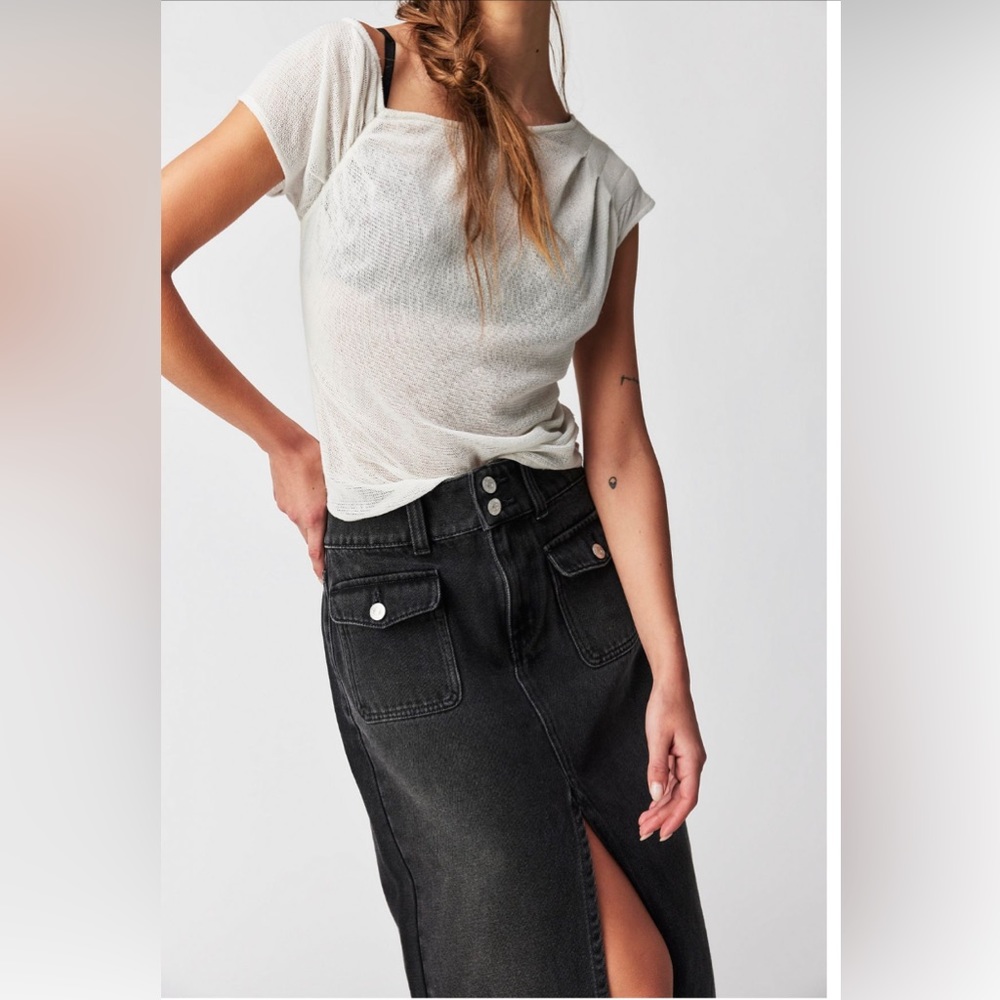 We The Free Madison Midi Skirt
NWOT